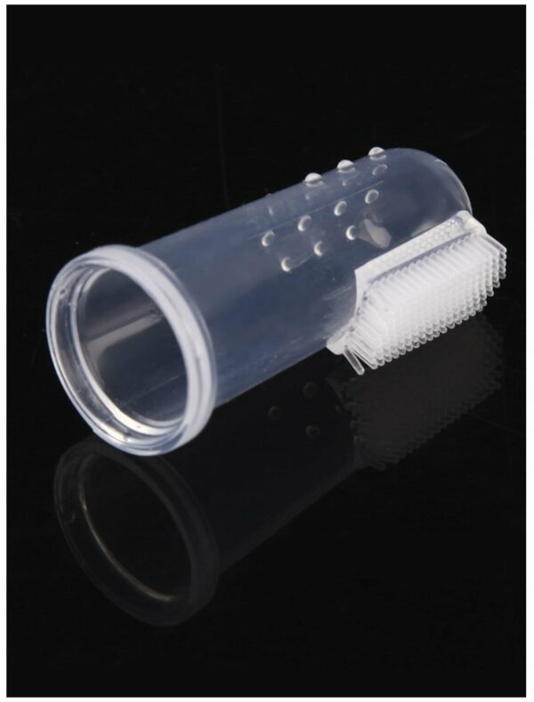 Детская силиконовая зубная щетка-напальчник с чехлом для хранения Canpol Babies 2